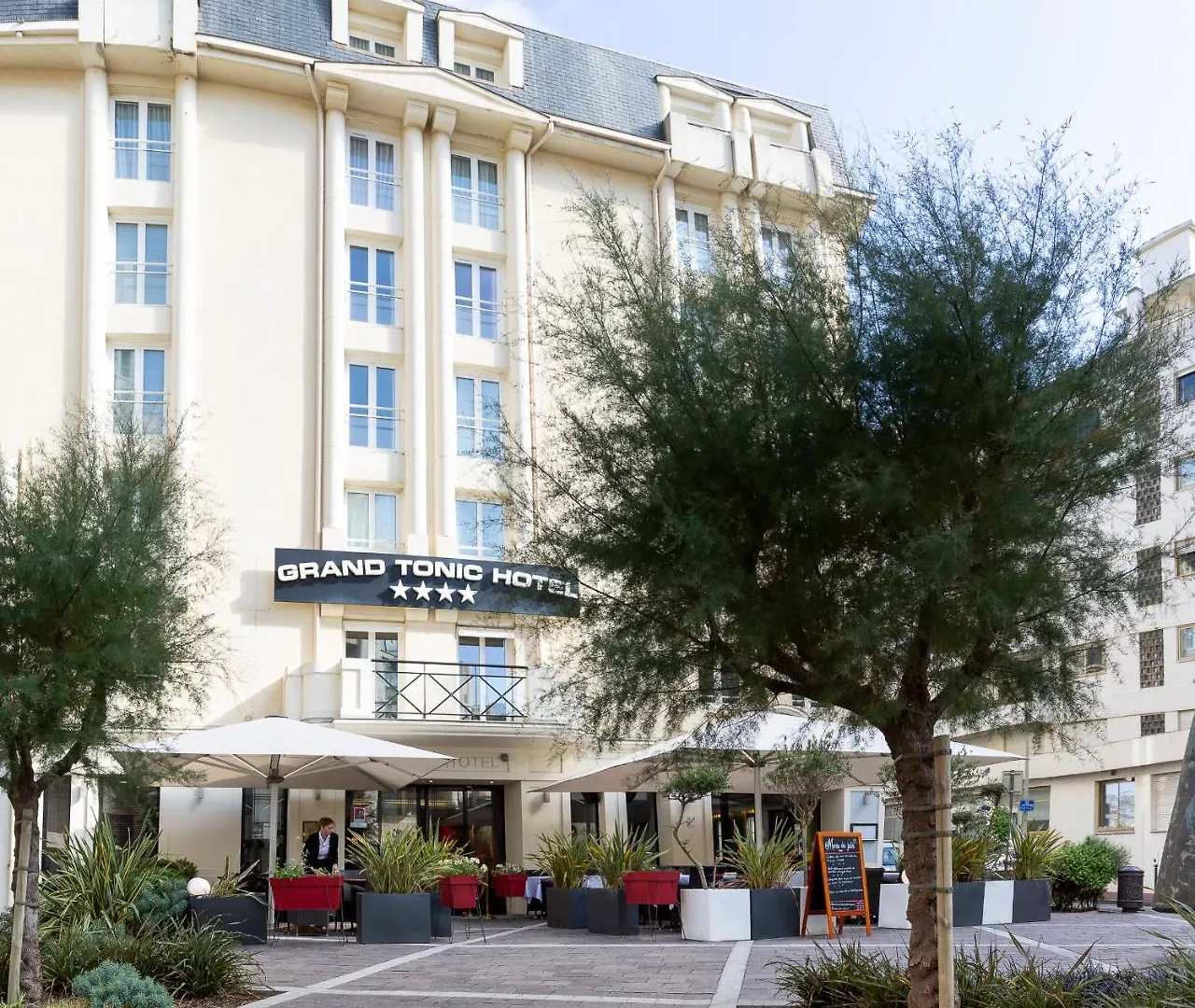 Grand Tonic Hotel & Spa Nuxe Биарриц