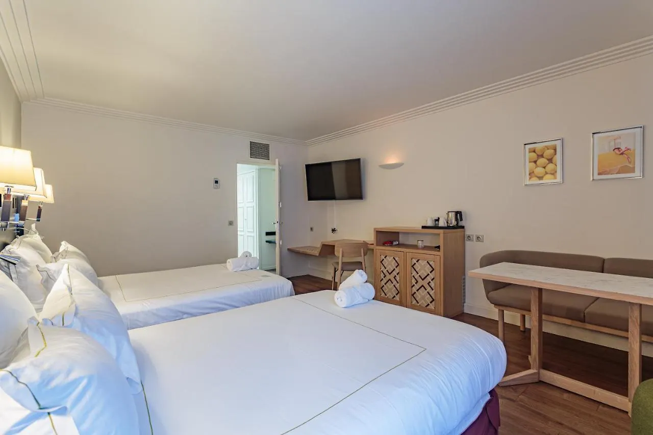Grand Tonic Hotel & Spa Nuxe Biarritz 4*,